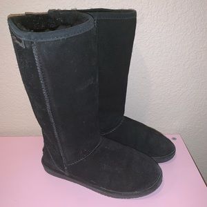 Women’s cozy black BearPaw boots